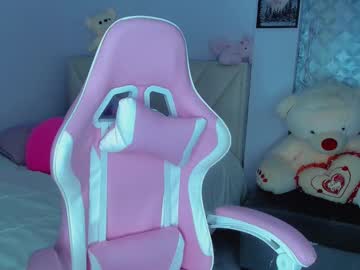 Ashleyandersson Chaturbate stream image from February 19, 2025