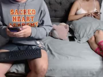 Boy23_Gir25 Chaturbate stream image from February 19, 2025