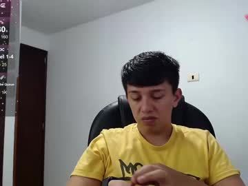 Cutesmith_04 Chaturbate stream image from February 19, 2025