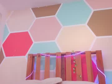 Brittanymoore_ Chaturbate stream image from February 19, 2025