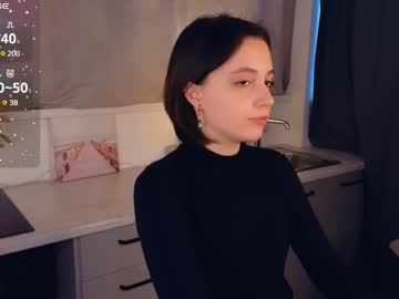 Elvinabrickell Chaturbate stream image from February 19, 2025