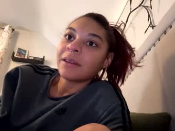 Jadelewinsky Chaturbate stream image from February 19, 2025