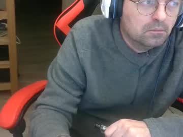 Tchecky2 Chaturbate stream image from February 19, 2025