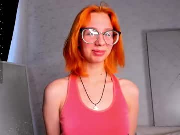 Blythebadder Chaturbate stream image from February 19, 2025