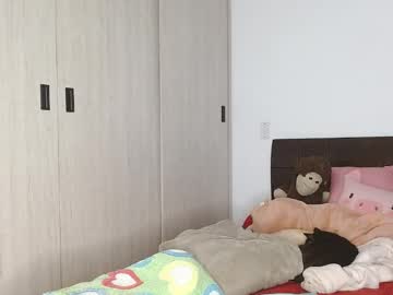 Doll_And_Sex Chaturbate stream image from February 19, 2025