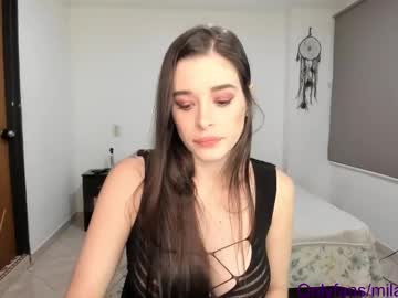 Lauritamilan1 Chaturbate stream image from February 19, 2025