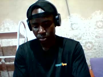 Mclntz_Bbc Chaturbate stream image from February 19, 2025