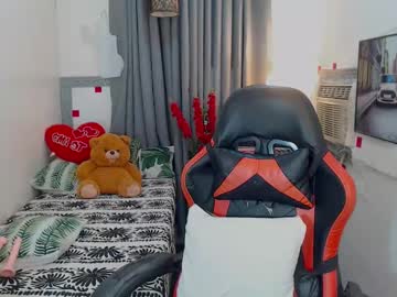 Ruesalvartore Chaturbate stream image from February 19, 2025