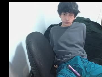 Allegro22233 Chaturbate stream image from February 19, 2025