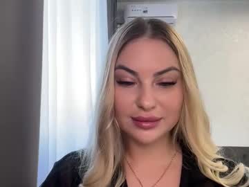 Elale08 Chaturbate stream image from February 19, 2025