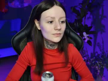 Esterhernandes Chaturbate stream image from February 19, 2025
