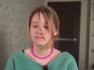 Silviaharkey Chaturbate stream image from February 19, 2025