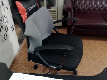 Xherry_Wet11 Chaturbate stream image from February 19, 2025