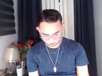 Asian_Papafoi Chaturbate stream image from February 19, 2025