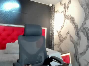Leonardgrant_ Chaturbate stream image from February 19, 2025