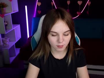Dyna_Bae Chaturbate stream image from February 19, 2025