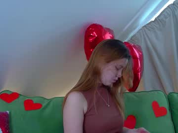 Elizabethhunsen Chaturbate stream image from February 19, 2025