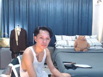 Urpinoyasianx Chaturbate stream image from February 19, 2025