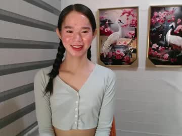 Yourtinybunny Chaturbate stream image from February 19, 2025