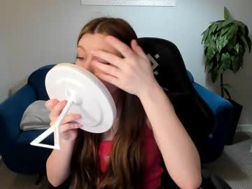 Amy_Wh1te Chaturbate stream image from February 19, 2025
