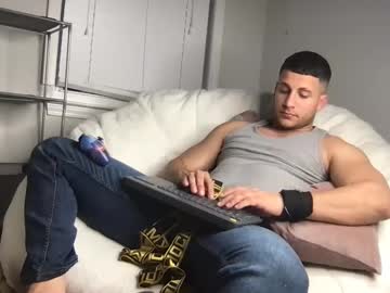 Apolo_Strange Chaturbate stream image from February 19, 2025