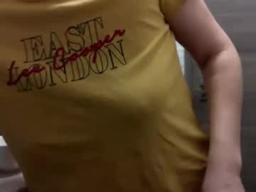 Elyseblue Chaturbate stream image from February 19, 2025