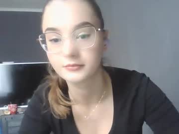 Rose_Delight02 Chaturbate stream image from February 19, 2025