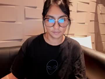 Samantha_Jadee Chaturbate stream image from February 19, 2025