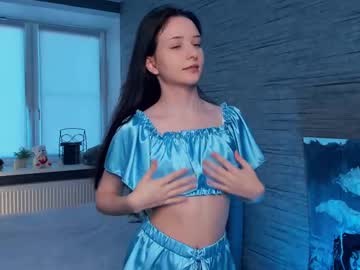 Silvia_Lans Chaturbate stream image from February 19, 2025