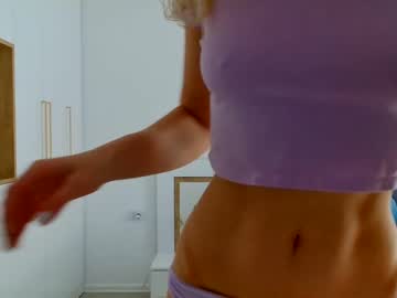 Angelsquirting Chaturbate stream image from February 19, 2025
