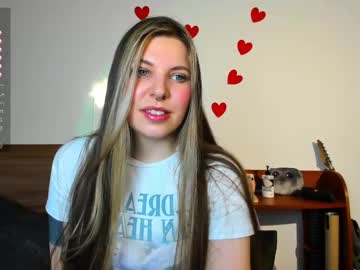 Anya_Seven Chaturbate stream image from February 19, 2025