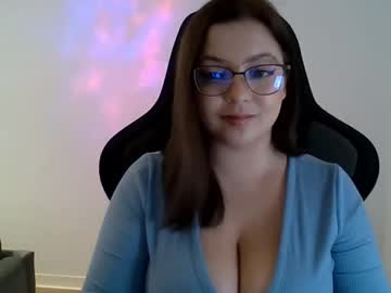 Cynthiabeauty Chaturbate stream image from February 19, 2025
