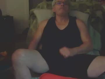 Ddbackthrow Chaturbate stream image from February 19, 2025