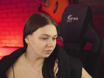Jenniferjareau Chaturbate stream image from February 19, 2025