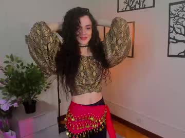 Loiscurrington Chaturbate stream image from February 19, 2025