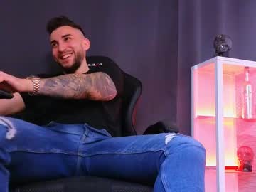Mightyaaron Chaturbate stream image from February 19, 2025