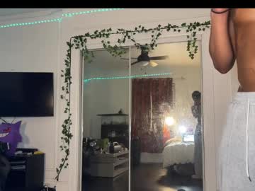 Daisyy888 Chaturbate stream image from February 19, 2025