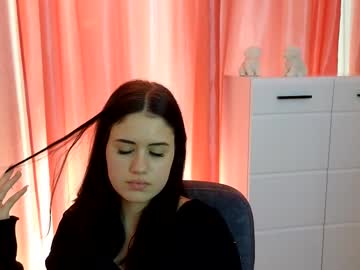 Darklunaa Chaturbate stream image from February 19, 2025