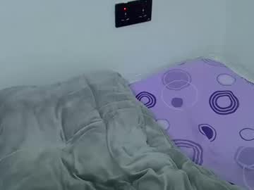 Loverbite3 Chaturbate stream image from February 19, 2025