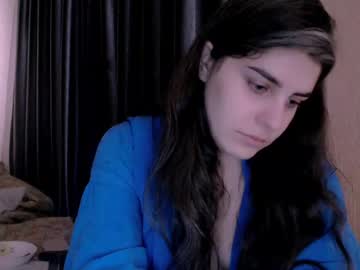 Roselina_ Chaturbate stream image from February 19, 2025