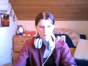 Adorable_Sparkle Chaturbate stream image from February 19, 2025