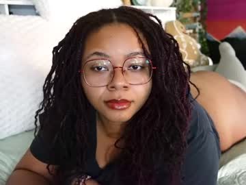 Khayaparker Chaturbate stream image from February 19, 2025