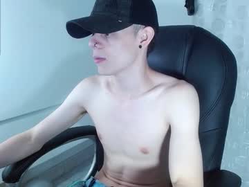 Matthewboy_ Chaturbate stream image from February 19, 2025