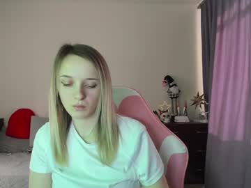 Rousereed Chaturbate stream image from February 19, 2025