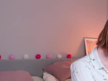 Snega_Ginder Chaturbate stream image from February 19, 2025