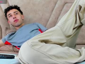 Erickblaze_Wm Chaturbate stream image from February 19, 2025