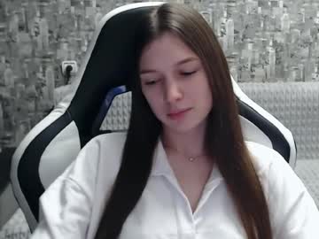 Honeyynancyy Chaturbate stream image from February 19, 2025