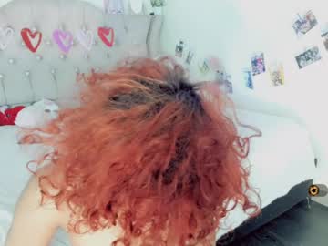 Sussy_Cat Chaturbate stream image from February 19, 2025