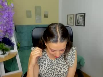 Violeta_Charis Chaturbate stream image from February 19, 2025
