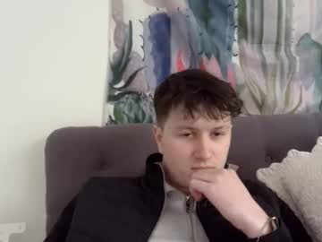 Beanontoast Chaturbate stream image from February 19, 2025